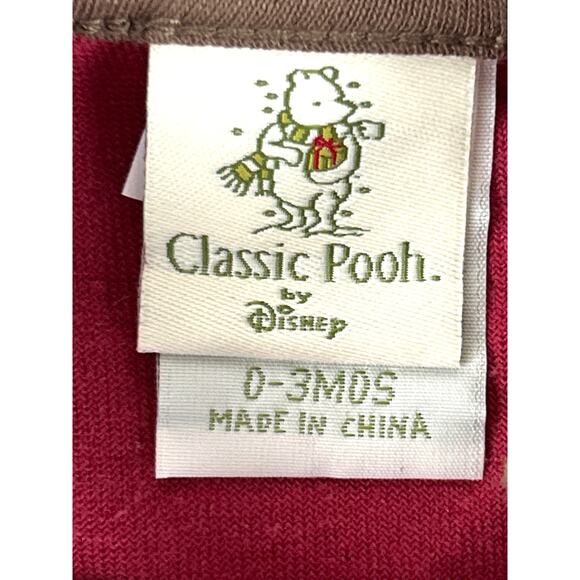 Disney Classic Pooh Baby 0–3 Months Christmas Gift Set Onesies Hat Bib Shoes NEW - Picture 4 of 6
